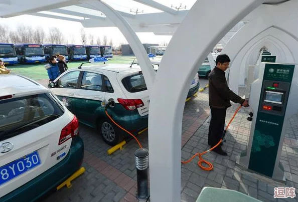 检票员用b检票按尺寸上车网站,旨在提供便捷的乘车服务和精准的检票体验,让旅客轻松上车 检票员用b检票按尺寸上车网站,旨在提供便捷的乘车服务和精准的检票体验,让旅客轻松上车