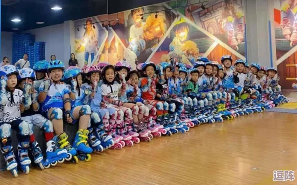 男生和女生一起相嗟嗟嗟轮滑鞋下载:探讨男女共同参与轮滑活动的乐趣与意义,促进友谊与健康生活方式 男生和女生一起相嗟嗟嗟轮滑鞋下载:探讨男女共同参与轮滑活动的乐趣与意义,促进友谊与健康生活方式