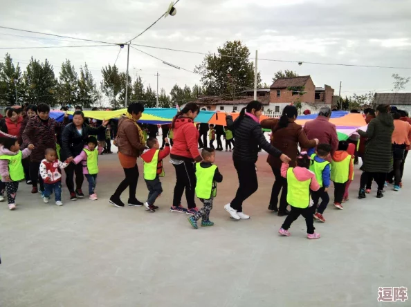 男生和女生一起相嗟嗟嗟轮滑鞋下载:探讨男女共同参与轮滑活动的乐趣与意义,促进友谊与健康生活方式 男生和女生一起相嗟嗟嗟轮滑鞋下载:探讨男女共同参与轮滑活动的乐趣与意义,促进友谊与健康生活方式