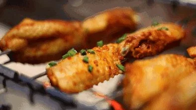 怪物猎人系列中，哪只怪兽成为初阶猎人对抗龙类怪物的首选练手对象？