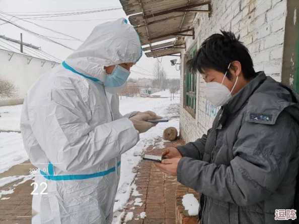 县城市场旱厕大白屁股偷拍，揭示公共卫生隐患与社会道德问题的严重性，引发广泛关注与讨论