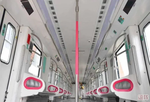 911吃瓜：网友热议美国911事件20周年纪念活动，回顾历史与反思当下的深刻意义